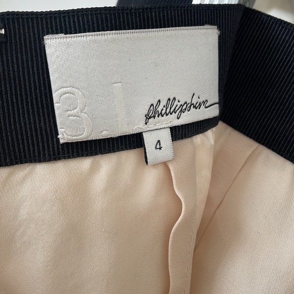 Lace skirt - all season - Picture 4 of 4